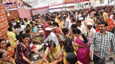 Thousands of devotees took the benefit of Mahaprasad in Morya Gosavi Maharaj Sanjivan Samadhi Festival
